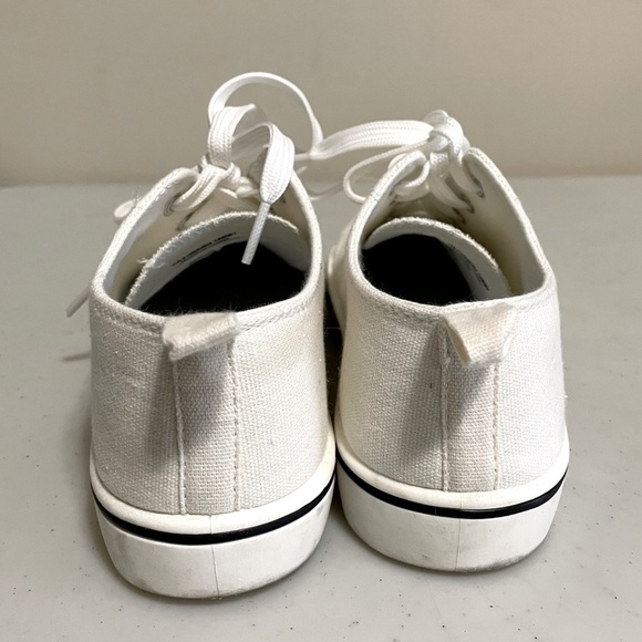 Shoe Bundle - 2 Pairs included Navy Blue (NWT) and White (Used Once) - Picture 8 of 14